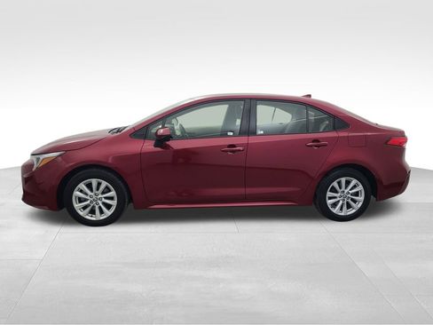 Used 2023 Toyota Corolla LE image 9
