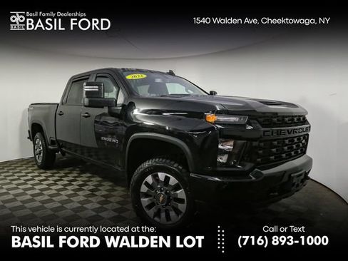 Used 2022 Chevrolet Silverado 2500 Custom w/ Custom Value Package AWD/4WD image 1