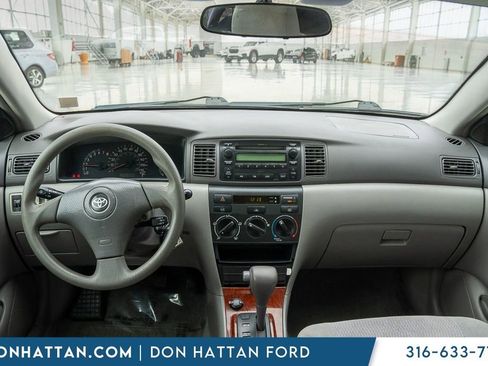 Used 2005 Toyota Corolla image 4
