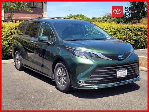 Certified 2024 Toyota Sienna XLE w/ XLE Plus Package AWD/4WD image 1
