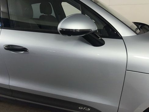 Used 2024 Porsche Macan GTS image 11