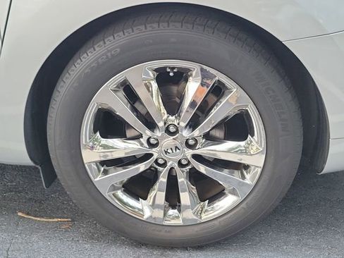 Used 2016 Kia Sedona SX Limited FWD image 7