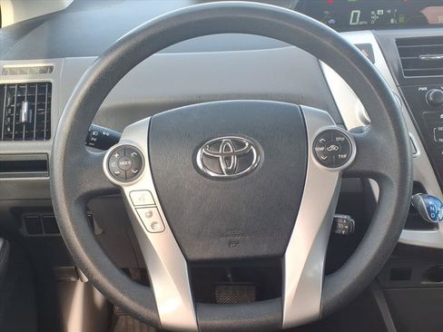 Used 2012 Toyota Prius V Five image 16