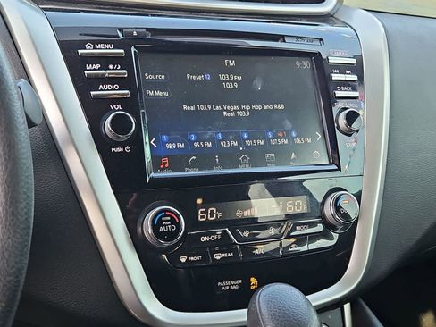 Used 2018 Nissan Murano S FWD image 30