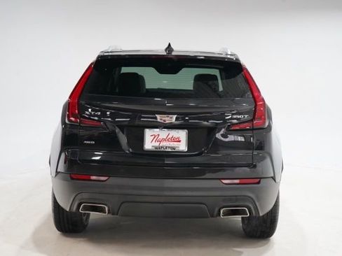 Used 2023 Cadillac XT4 Luxury w/ Cold Weather Package AWD/4WD image 7