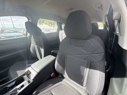 Used 2026 Hyundai Tucson SE FWD image 14