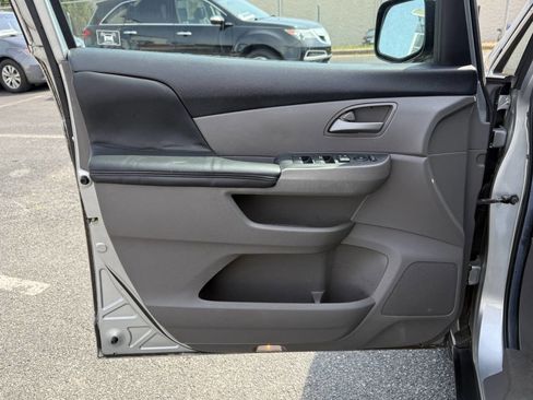 Used 2011 Honda Odyssey EX-L image 11