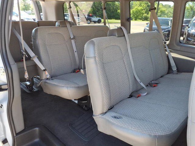 Used 2025 Chevrolet Express 3500 LT w/ LT Preferred Equipment Group RWD image 14
