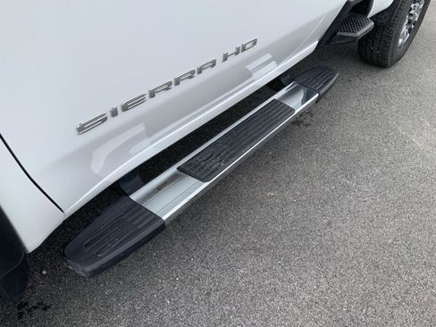 Used 2025 GMC Sierra 2500 SLE w/ SLE Convenience Package image 17