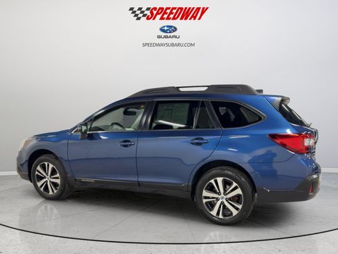 Used 2019 Subaru Outback 2.5i Limited image 6