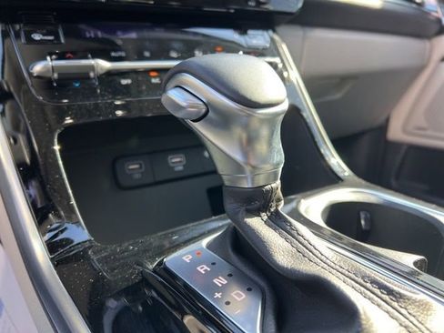 Certified 2024 Kia Carnival SX Prestige image 23