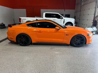 Used 2020 Ford Mustang GT Premium w/ Black Accent Package RWD video 2