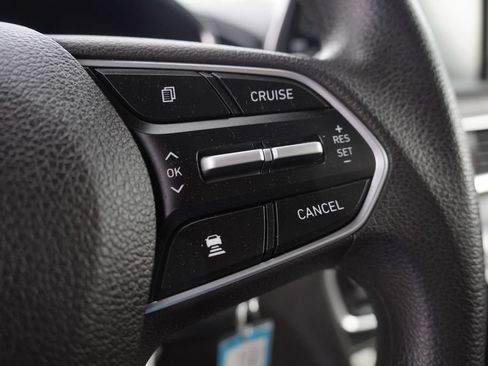 Used 2020 Hyundai Santa Fe SE FWD image 21