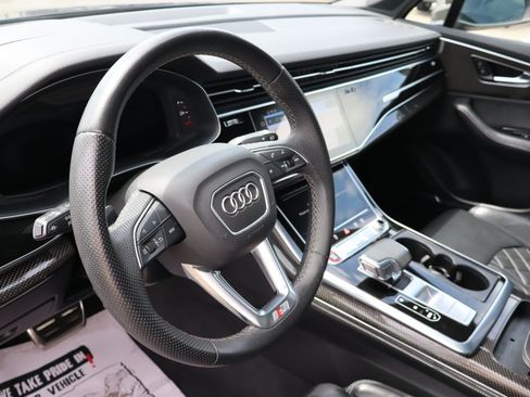 Used 2023 Audi SQ7 Prestige AWD/4WD image 9