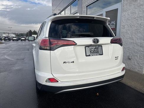 Certified 2017 Toyota RAV4 XLE image 5