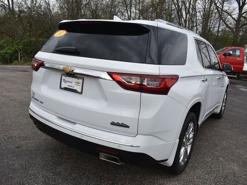 Used 2021 Chevrolet Traverse High Country w/ LPO, Floor Liner Package AWD/4WD image 3