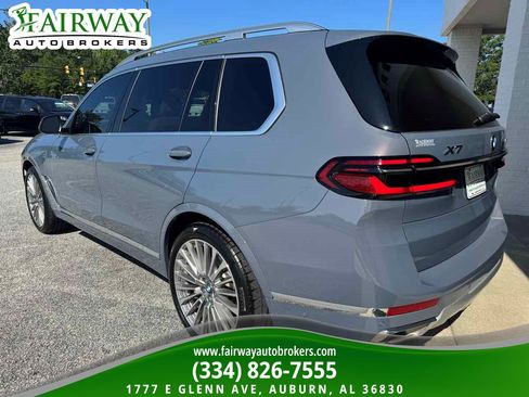 Used 2025 BMW X7 xDrive40i w/ Premium Package AWD/4WD image 8
