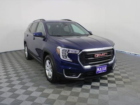 Used 2023 GMC Terrain SLE w/ Driver Convenience Package image 26