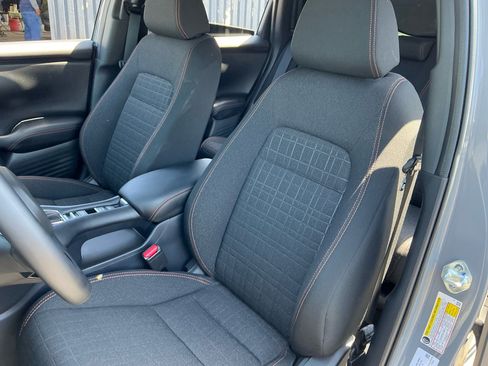 Used 2025 Honda HR-V Sport image 18