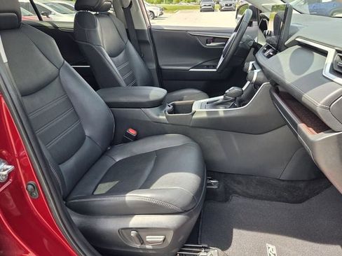 Used 2023 Toyota RAV4 Limited FWD image 19