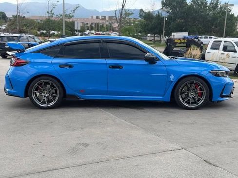Used 2023 Honda Civic Type R image 9