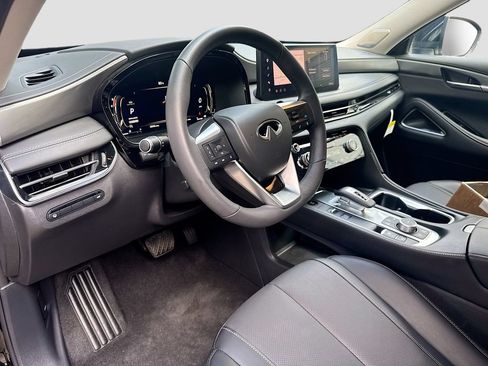 Certified 2026 INFINITI QX60 Luxe w/ Cargo Package FWD image 10