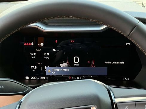 New 2026 GMC Canyon AT4 AWD/4WD image 17
