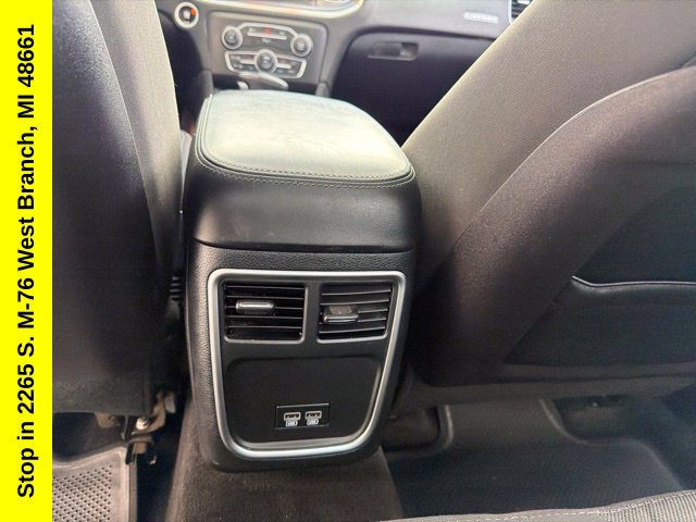 Used 2016 Dodge Charger SE w/ Power Sunroof Group AWD/4WD image 20