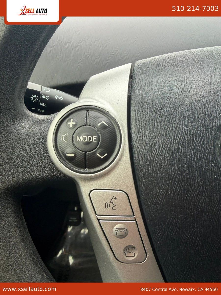 Used 2013 Toyota Prius Three FWD image 12