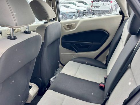 Used 2013 Ford Fiesta S image 5