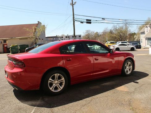 Used 2016 Dodge Charger SE w/ Popular Equipment Group image 6