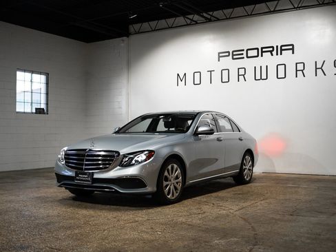 Used 2017 Mercedes-Benz E 300 image 2