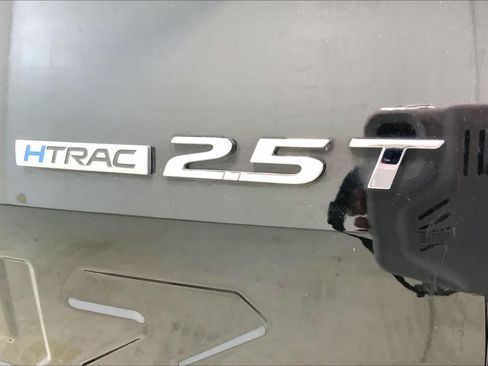 Used 2025 Hyundai Santa Cruz Limited AWD/4WD image 9