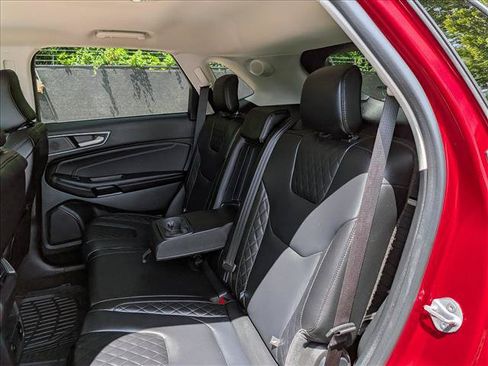 Used 2023 Ford Edge Titanium AWD/4WD image 23