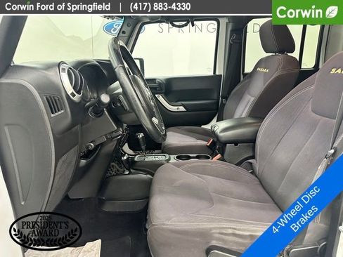 Used 2013 Jeep Wrangler Unlimited Sahara w/ Connectivity Group AWD/4WD image 20