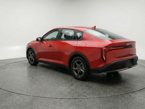 Used 2025 Kia K4 FWD image 6