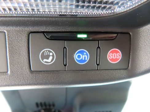 New 2026 Chevrolet Trax RS w/ Sunroof Package FWD image 14