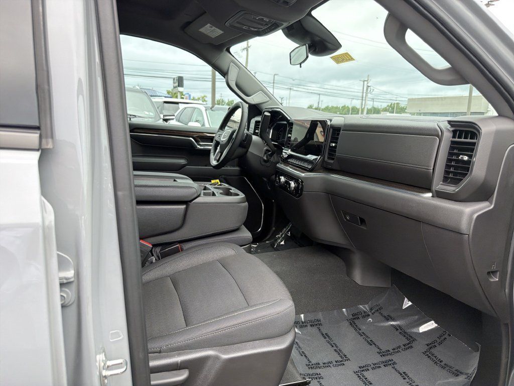 Used 2024 GMC Sierra 1500 Elevation AWD/4WD image 15