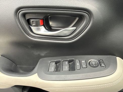 Certified 2023 Honda HR-V LX image 20