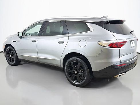 Used 2023 Buick Enclave Essence w/ Experience Buick Package FWD image 13