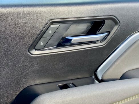 Certified 2025 Chevrolet Colorado ZR2 w/ Technology Package image 57