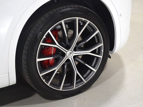 Used 2023 Maserati Grecale Modena AWD/4WD image 17