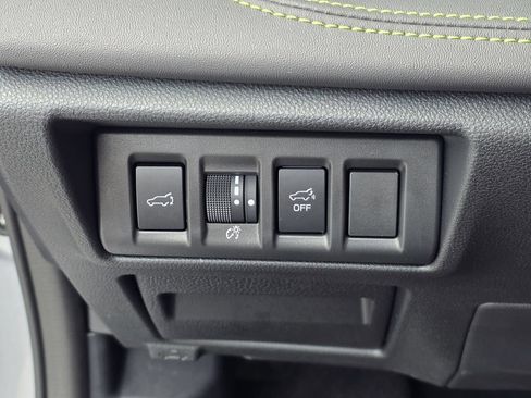 Certified 2025 Subaru Outback Onyx Edition AWD/4WD image 24