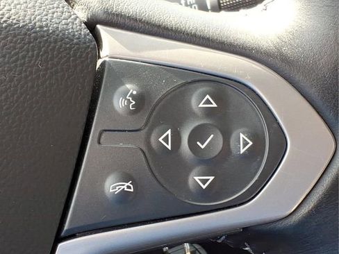 Used 2022 Chevrolet Colorado LT w/ LT Convenience Package AWD/4WD image 27