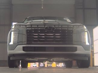 Used 2023 Hyundai Palisade Limited w/ Cargo Package FWD video 2