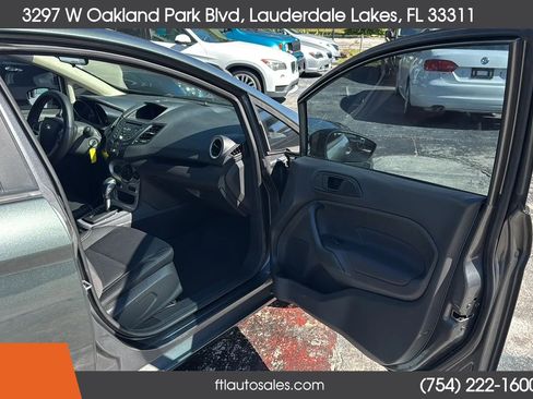 Used 2018 Ford Fiesta SE FWD image 36