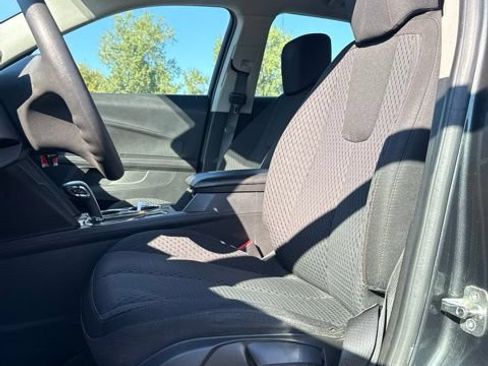 Used 2014 Chevrolet Equinox LS w/ LPO, Protection Package FWD image 19