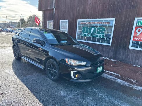 Used 2017 Mitsubishi Lancer LE image 2