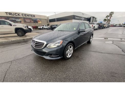 Used 2014 Mercedes-Benz E 350 Luxury image 4