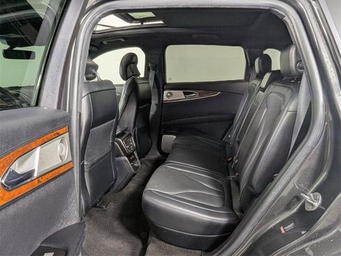 Used 2019 Lincoln Nautilus Reserve w/ Ultimate Package image 22